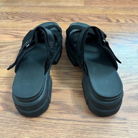 UGG Ashton Platform Slide Sandals - Picture 4 of 6